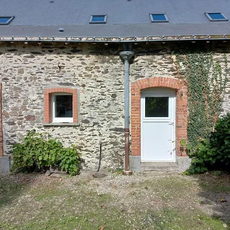 30 M2, 15 Minutes From Laval Apartamento Bazougers
