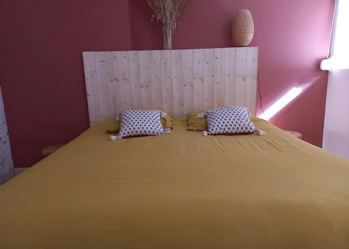 Διαμέρισμα 30 M2, 15 Minutes From Laval Bazougers